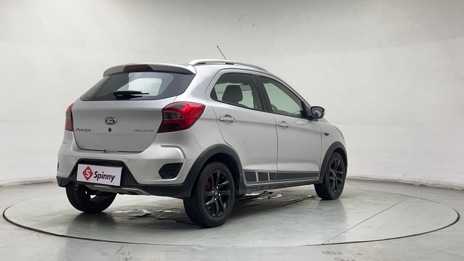 Used 2019 Ford Freestyle Titanium 1.2 Ti-VCT Petrol Manual exterior RIGHT REAR CORNER VIEW