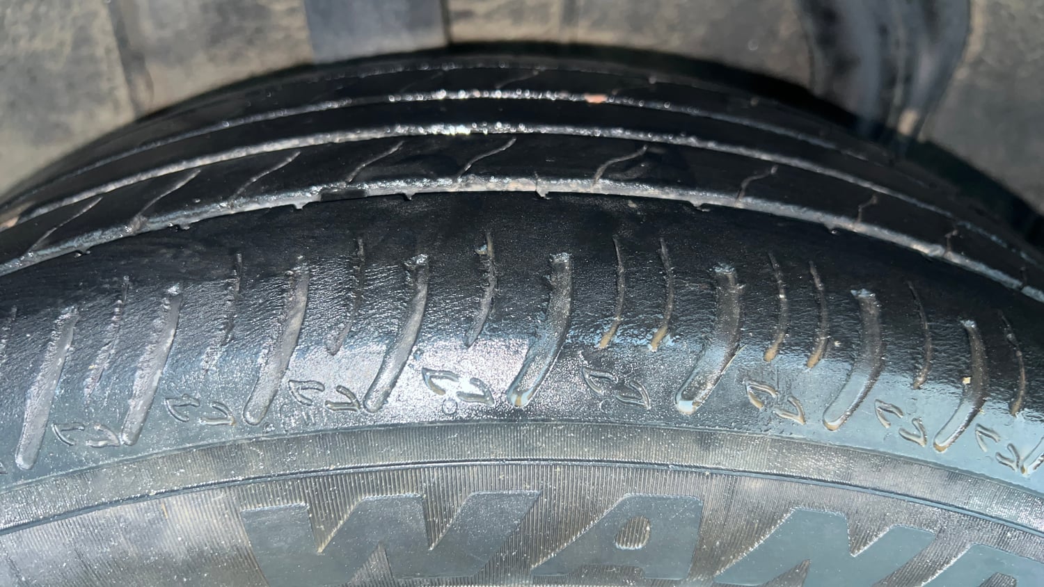 Used 2021 Nissan Magnite XV Turbo Petrol Manual tyres RIGHT REAR TYRE TREAD VIEW