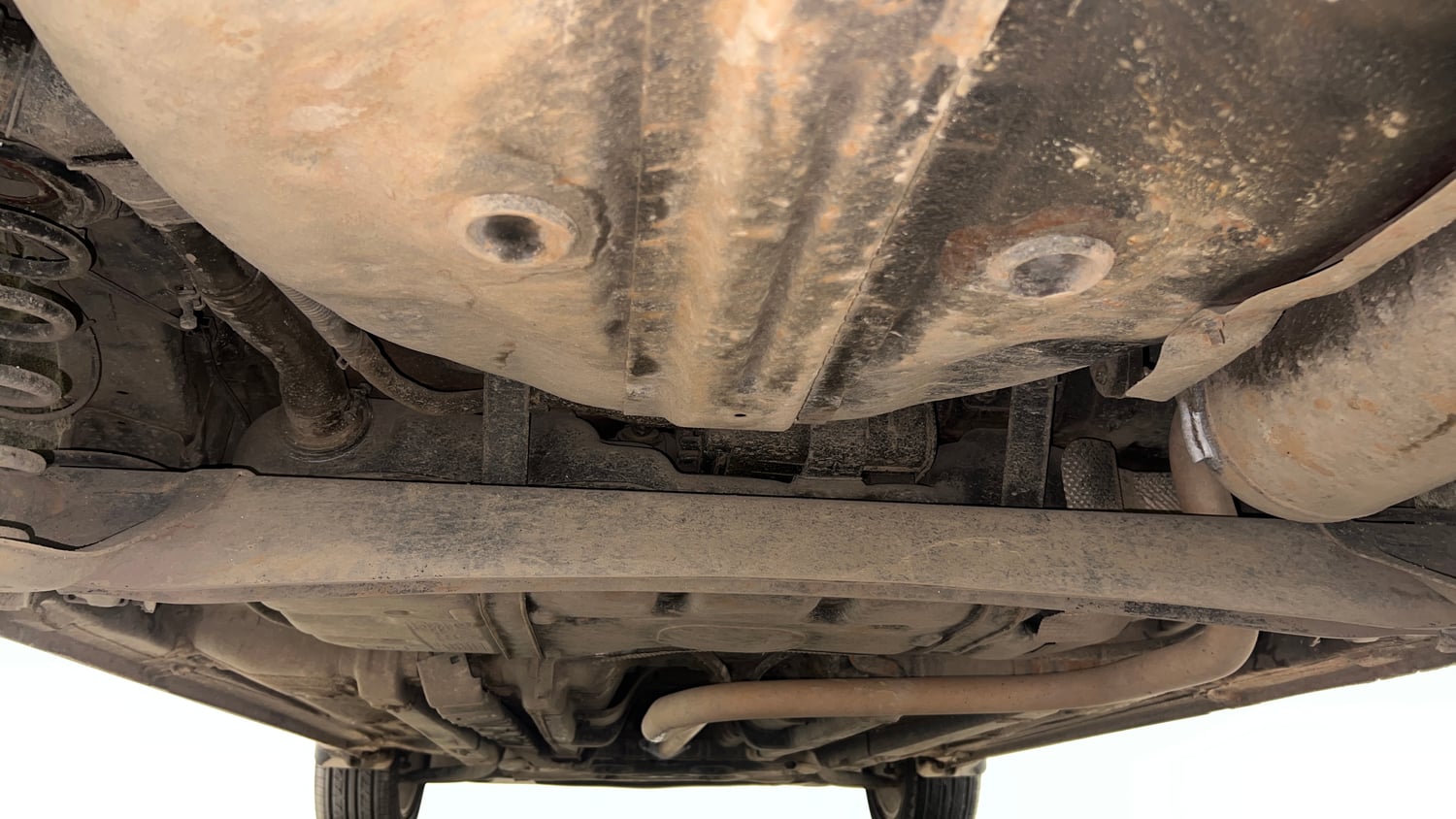 Used 2016 Hyundai Elite i20 Asta 1.2 Petrol Manual extra REAR UNDERBODY VIEW (TAKEN FROM REAR)