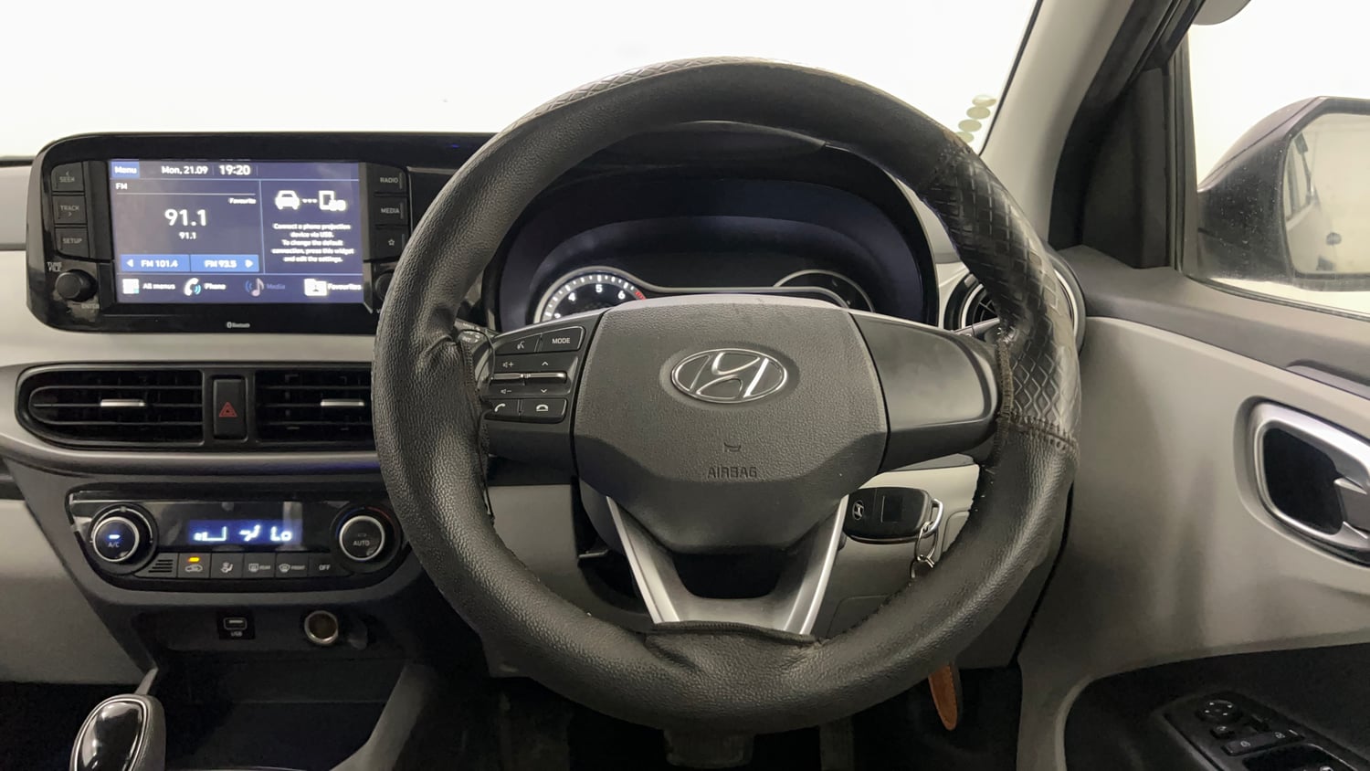 Used 2021 Hyundai Grand i10 Nios Sportz AMT 1.2 Kappa VTVT Petrol Automatic interior STEERING VIEW