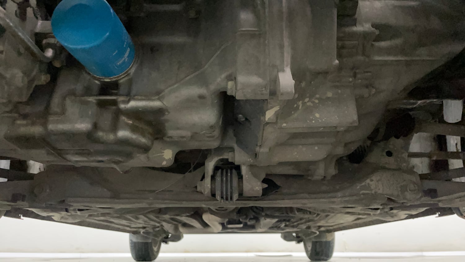 Used 2023 Honda Amaze VX MT 1.2 Petrol Petrol Manual extra FRONT LEFT UNDERBODY VIEW