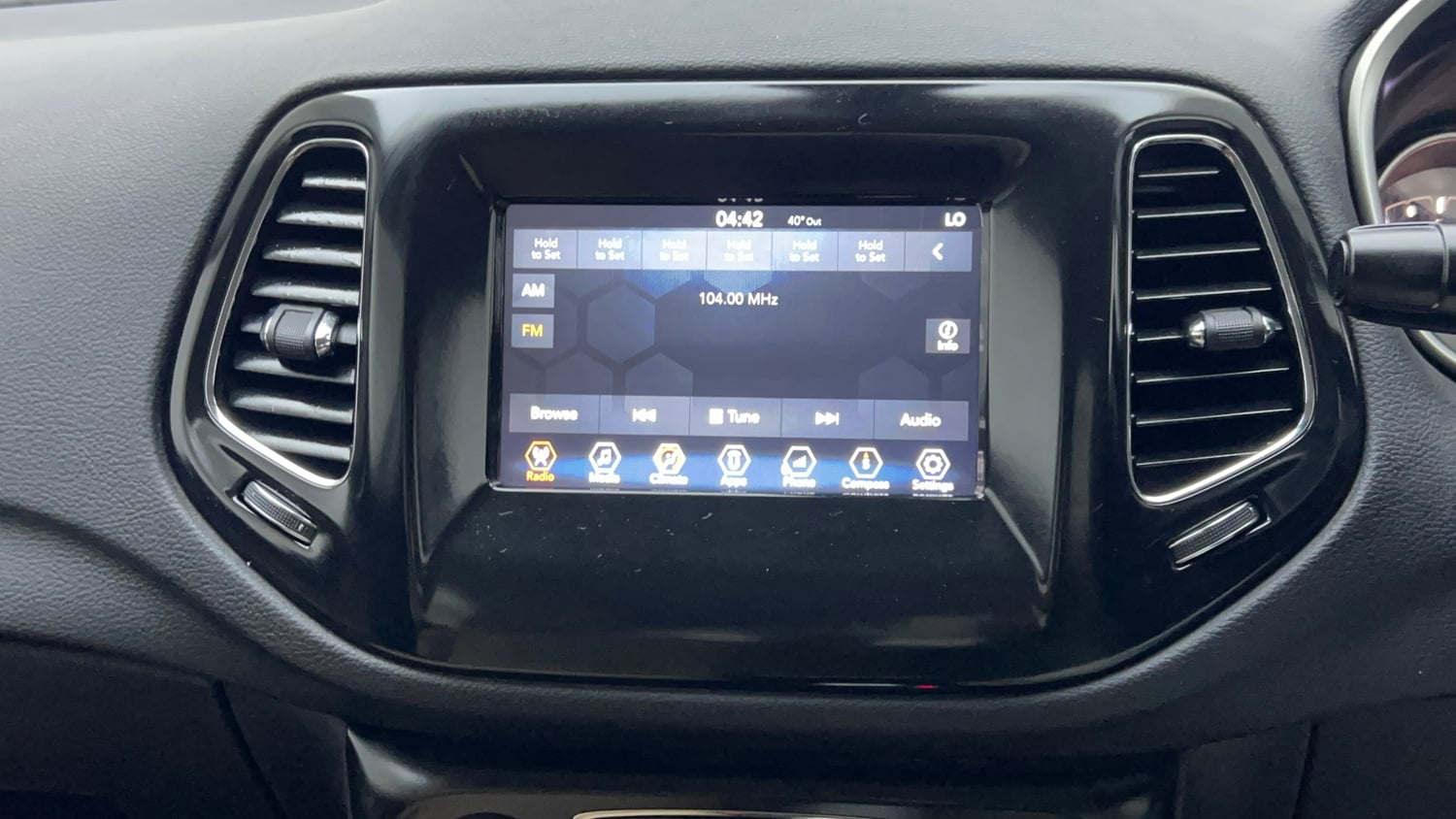Used 2019 Jeep Compass Longitude (O) 1.4 Petrol AT Petrol Automatic top_features Integrated (in-dash) music system