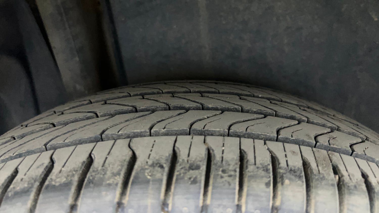Used 2021 Maruti Suzuki S-Cross Zeta AT Petrol Automatic tyres RIGHT REAR TYRE TREAD VIEW