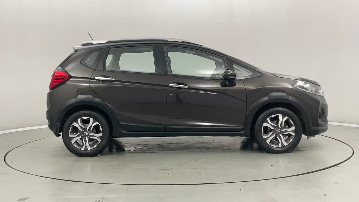 Used 2019 Honda WR-V VX MT Petrol Petrol Manual exterior RIGHT SIDE VIEW