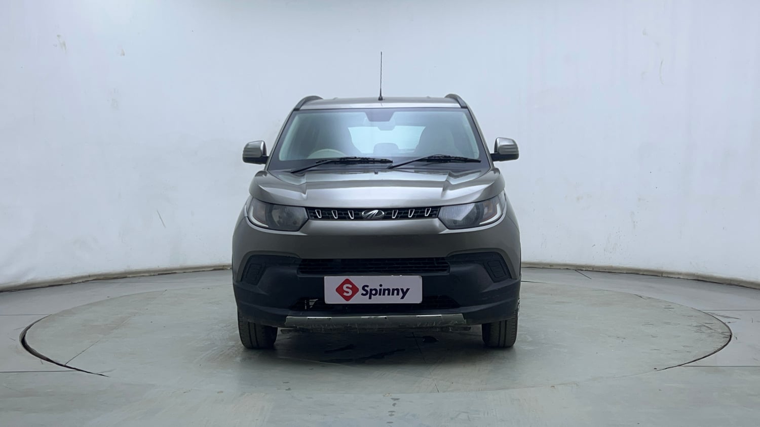 Used 2016 Mahindra KUV100 K6+ 6 STR Petrol Manual exterior FRONT VIEW