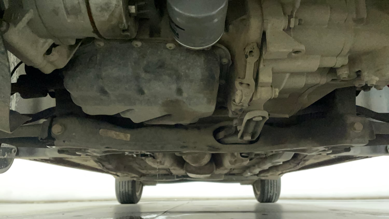 Used 2022 Volkswagen Taigun Highline 1.0 TSI MT Petrol Manual extra FRONT LEFT UNDERBODY VIEW