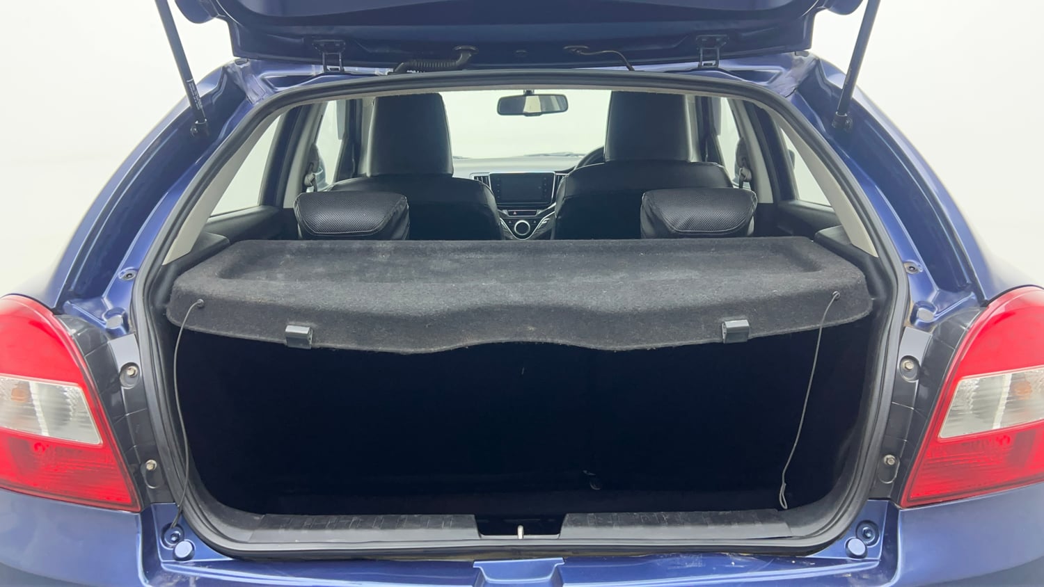Used 2019 Maruti Suzuki Baleno Zeta Petrol Manual interior DICKY INSIDE VIEW