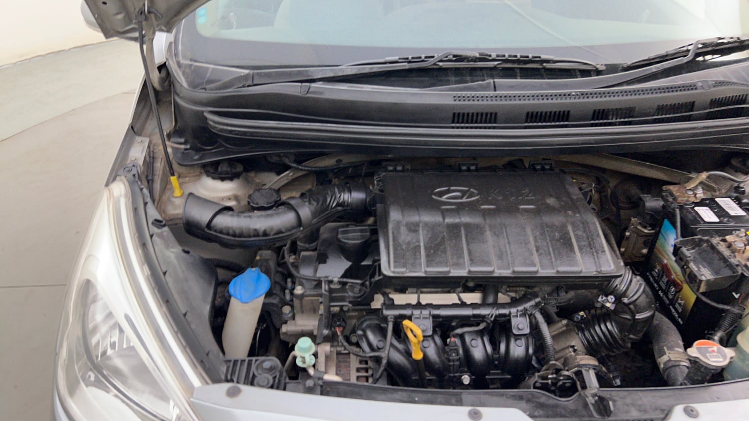 Used 2019 Hyundai Grand i10 Asta 1.2 Kappa VTVT Petrol Manual engine ENGINE RIGHT SIDE HINGE & APRON VIEW