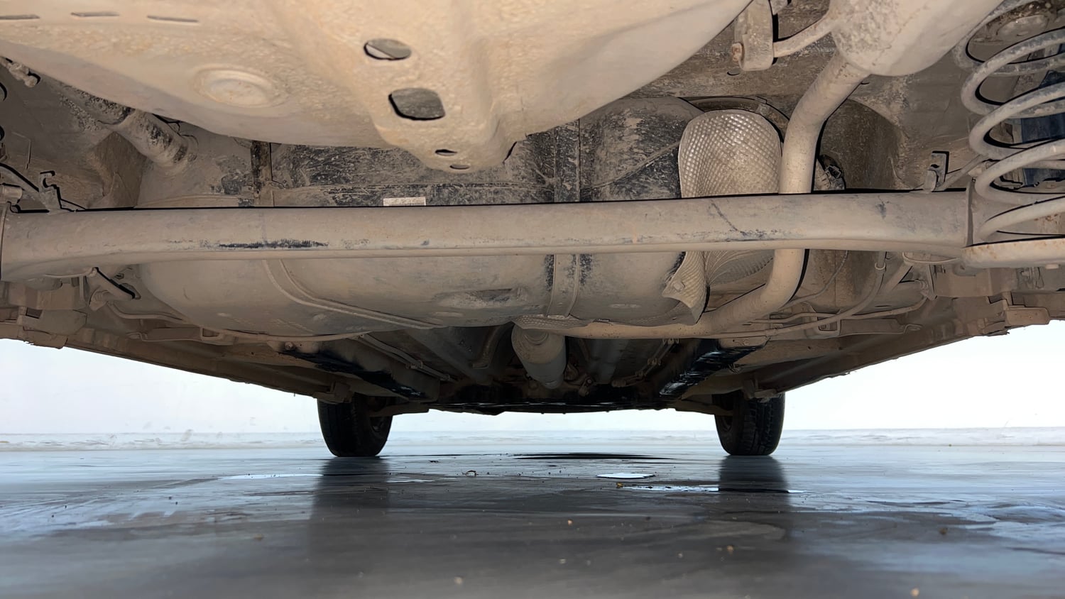 Used 2016 Maruti Suzuki Swift VXi Petrol Manual extra REAR UNDERBODY VIEW (TAKEN FROM REAR)