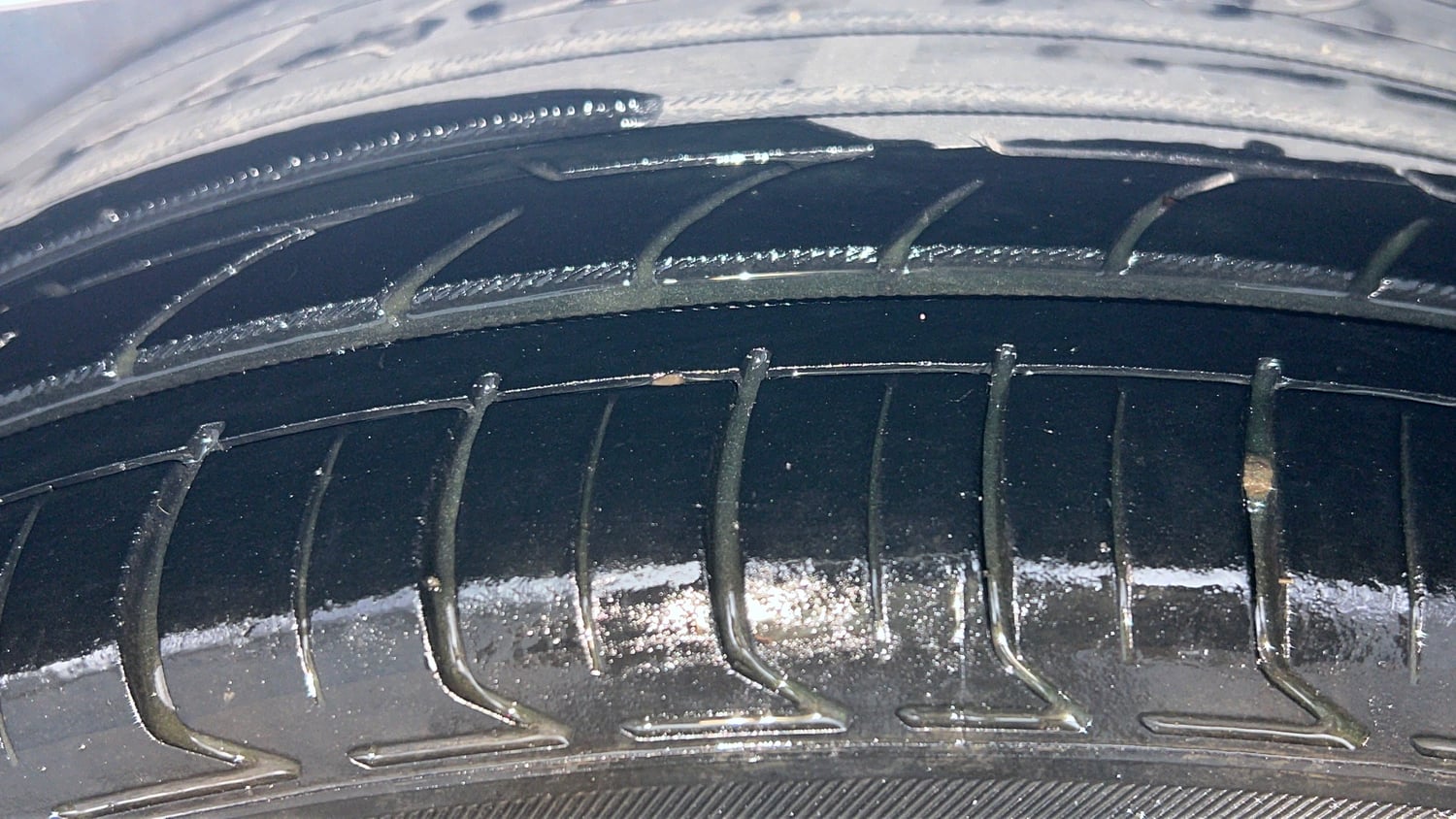 Used 2017 Honda City VX CVT Petrol Petrol Automatic tyres RIGHT REAR TYRE TREAD VIEW