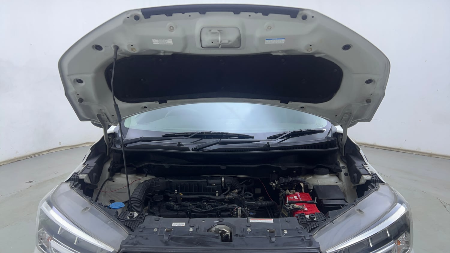 Used 2022 Maruti Suzuki XL6 Alpha AT Petrol Petrol Automatic engine ENGINE & BONNET OPEN FRONT VIEW