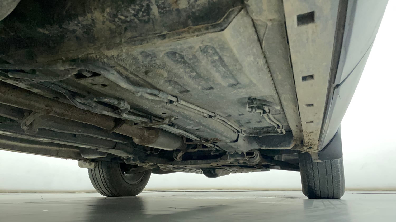 Used 2022 Tata Harrier XZ Plus Dark Edition Diesel Manual extra REAR RIGHT UNDERBODY VIEW
