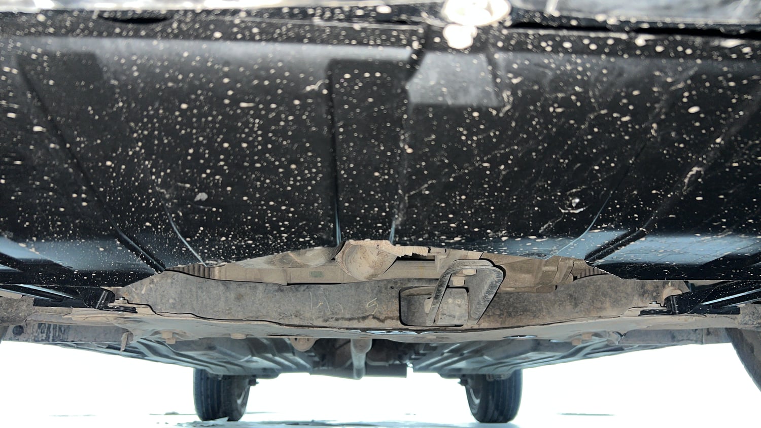 Used 2018 maruti-suzuki Vitara Brezza ZDi AGS Diesel Automatic extra FRONT LEFT UNDERBODY VIEW