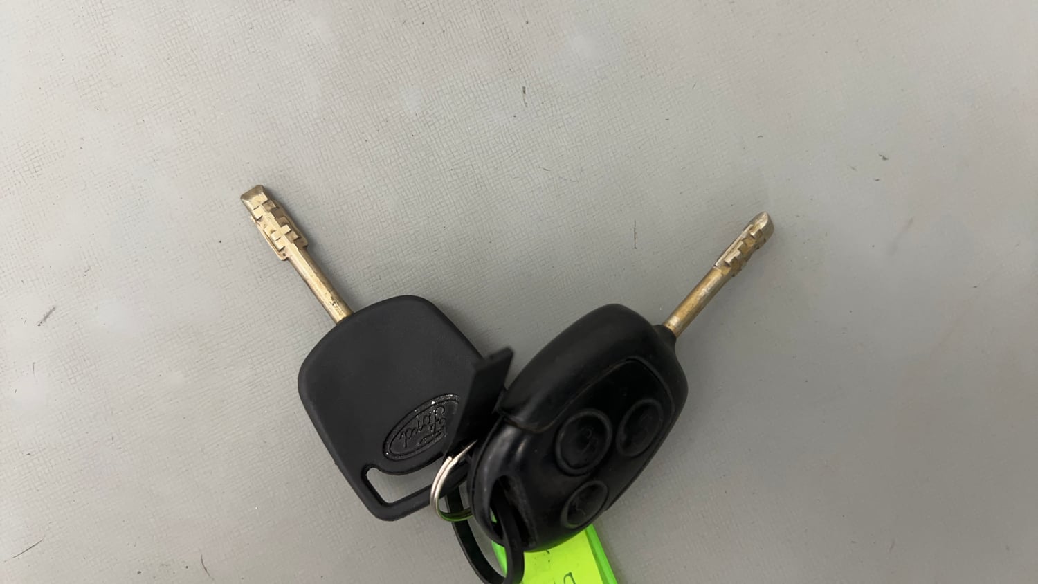 Used 2013 Ford Figo Duratorq Diesel ZXI 1.4 Diesel Manual extra CAR KEY VIEW