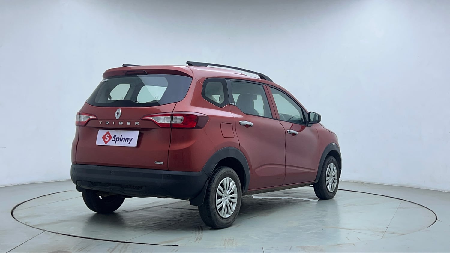 Used 2019 Renault Triber RXE Petrol Manual exterior RIGHT REAR CORNER VIEW