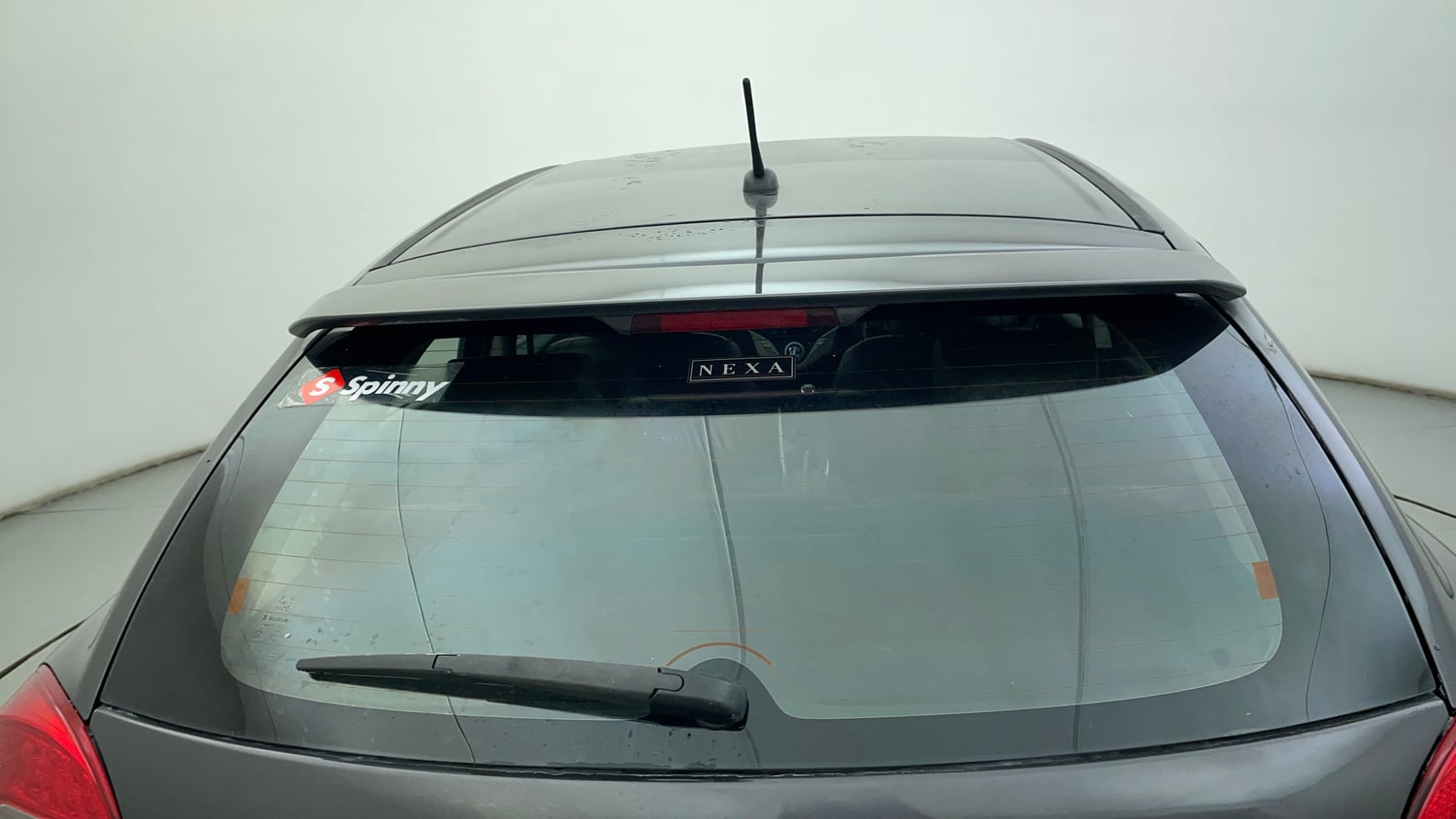 Used 2017 Maruti Suzuki Baleno Delta 1.3 Diesel Manual exterior BACK WINDSHIELD VIEW
