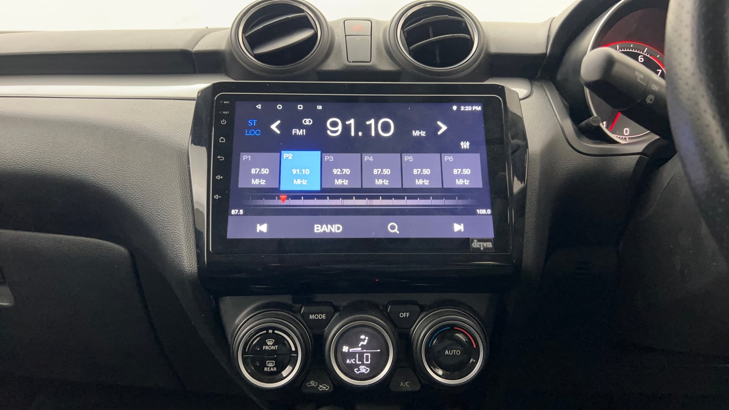 Used 2018 Maruti Suzuki Swift ZXi AMT Petrol Automatic interior MUSIC SYSTEM & AC CONTROL VIEW