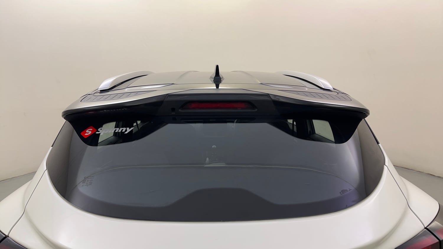 Used 2025 Renault Kiger RXL Petrol Manual exterior BACK WINDSHIELD VIEW