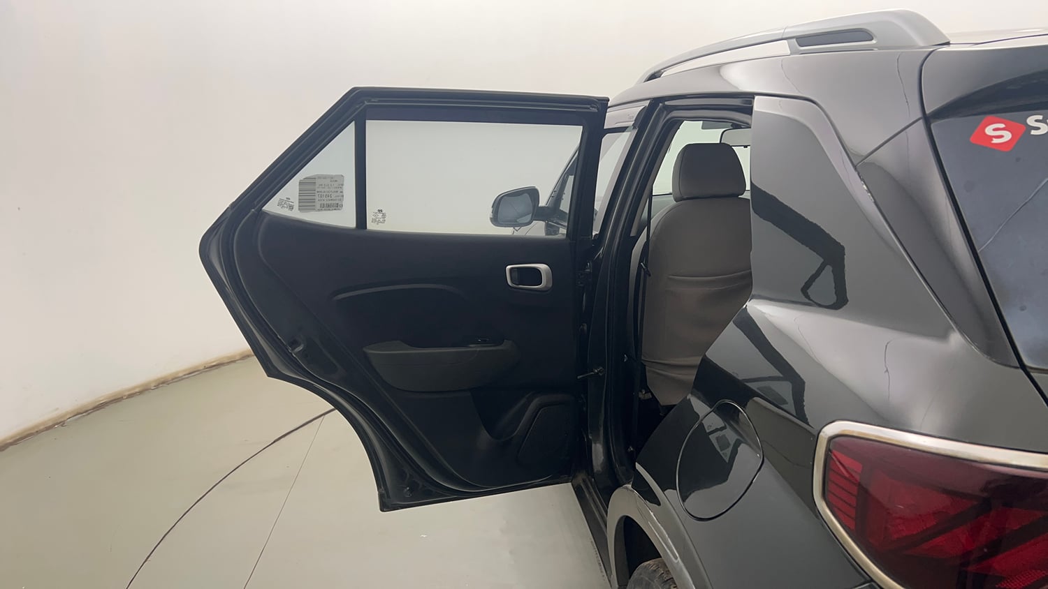 Used 2021 Hyundai Venue SX 1.0 Turbo Petrol Manual interior LEFT REAR DOOR OPEN VIEW