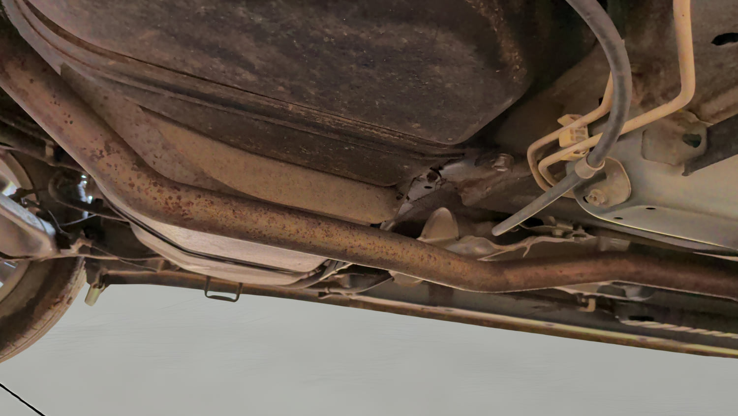 Used 2019 Maruti Suzuki Ciaz Alpha Hybrid 1.5 Petrol Manual extra REAR UNDERBODY VIEW (TAKEN FROM REAR)