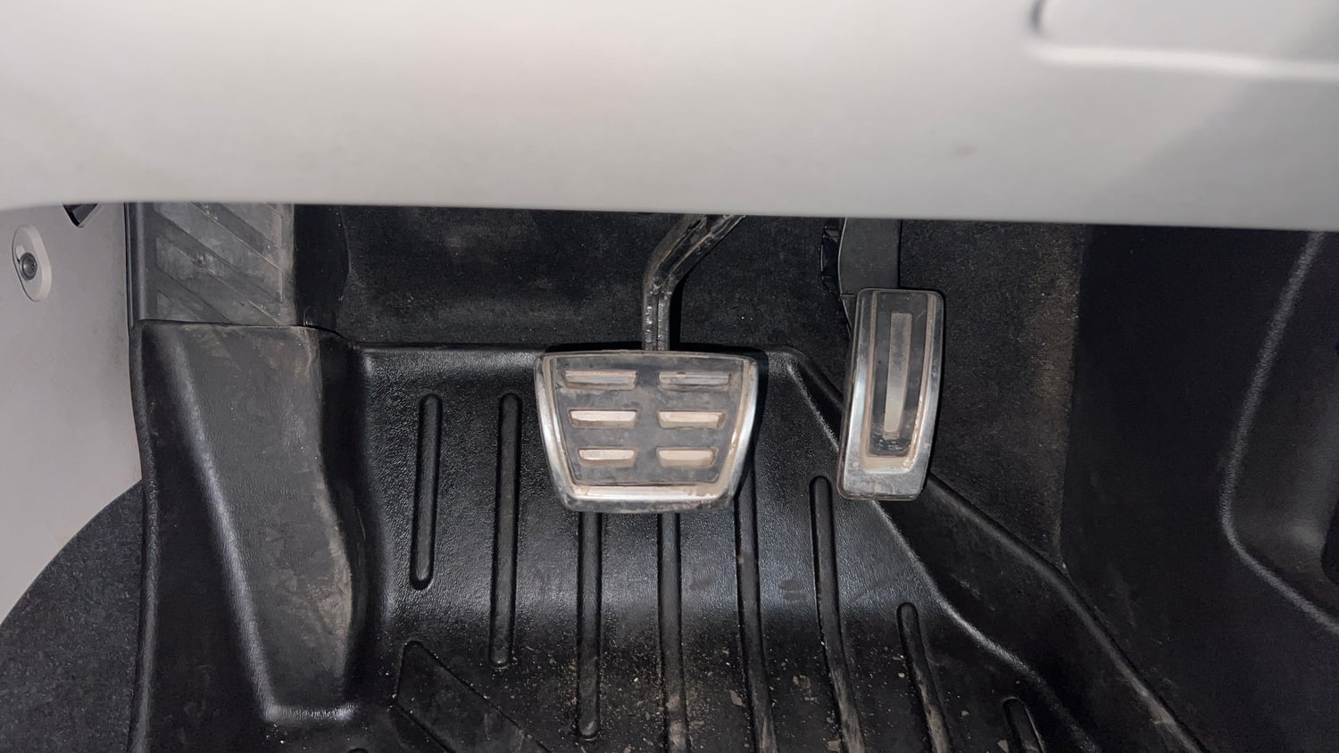 Used 2023 Volkswagen Taigun Topline 1.0 TSI AT Petrol Automatic interior PEDALS VIEW