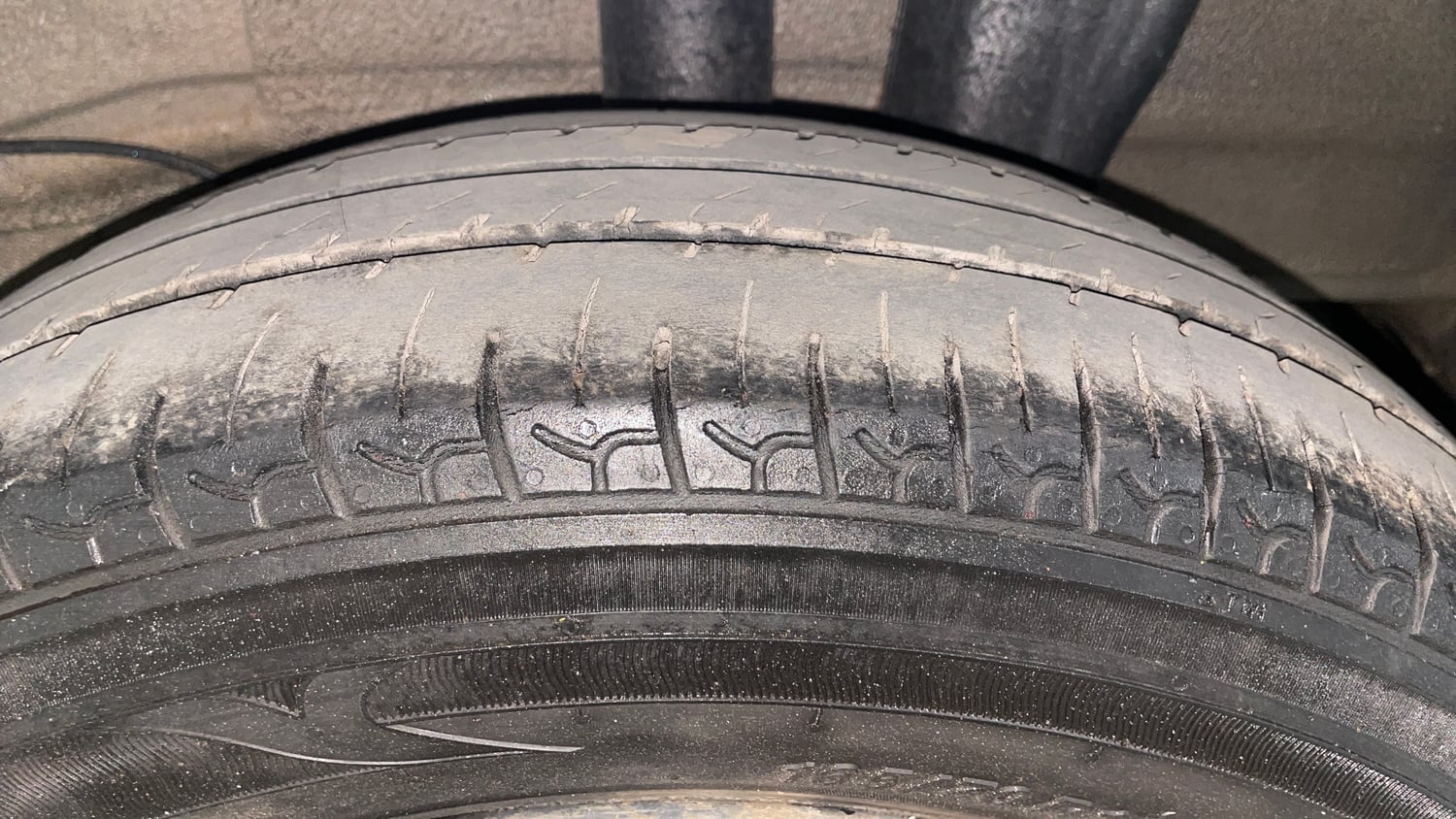 Used 2022 Hyundai Santro Sportz Petrol Manual tyres LEFT REAR TYRE TREAD VIEW
