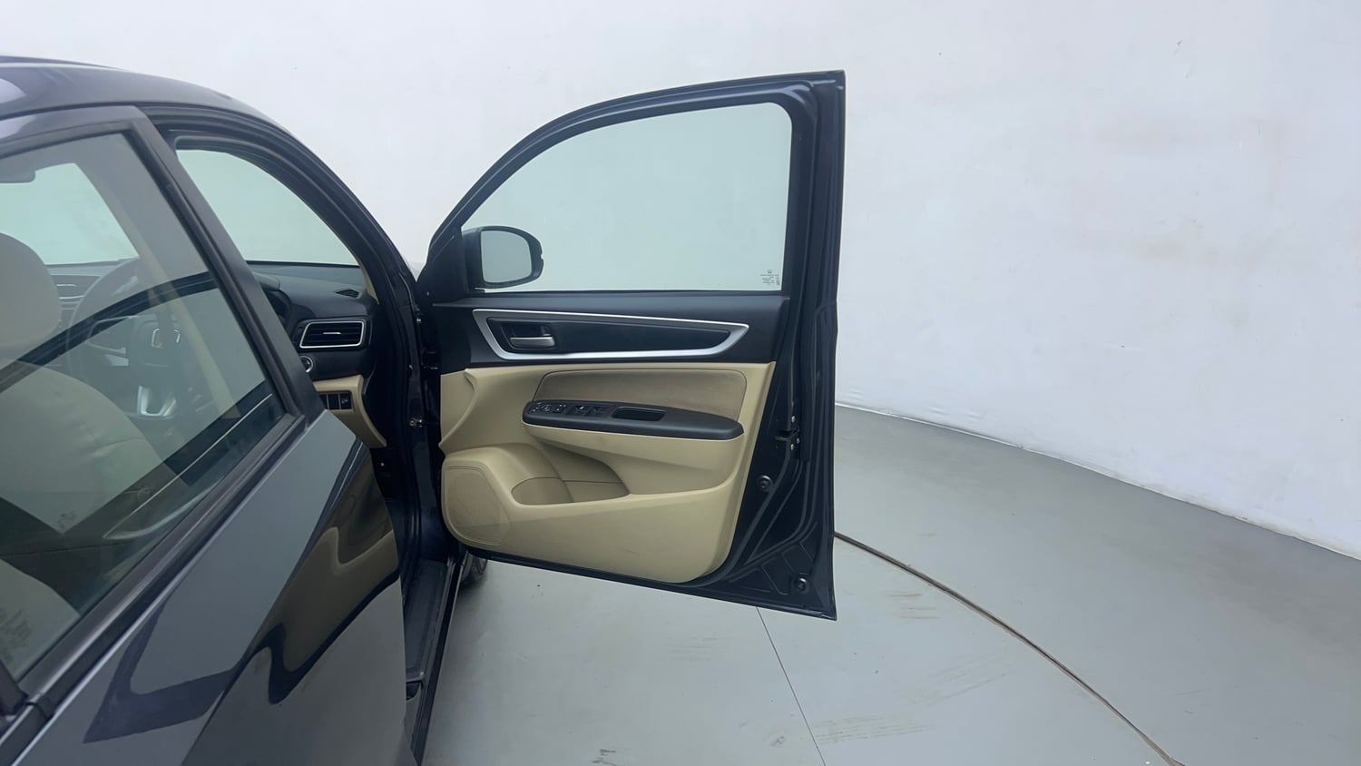 Used 2023 Honda Amaze VX CVT 1.2 Petrol Petrol Automatic interior RIGHT FRONT DOOR OPEN VIEW