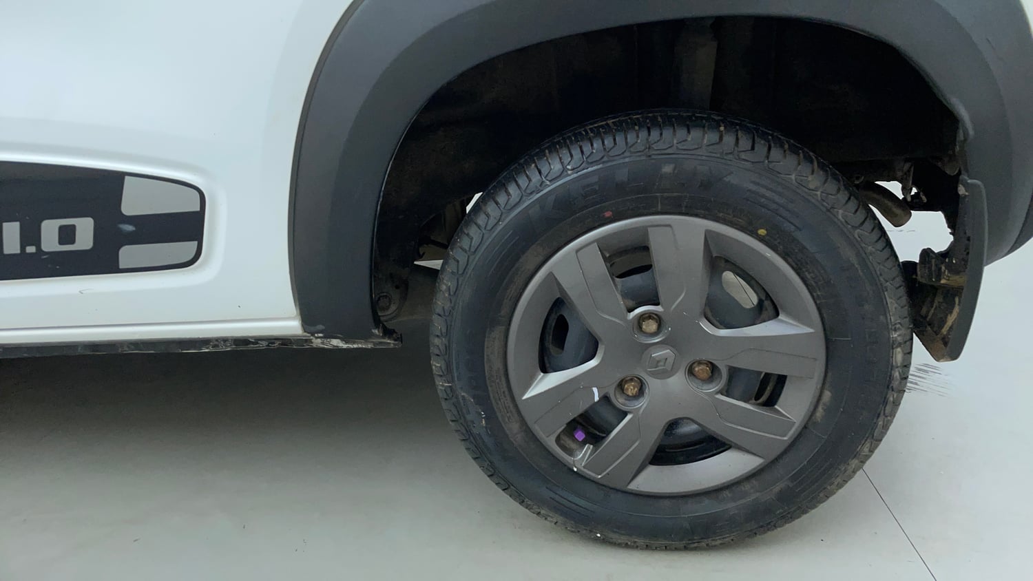 Used 2018 Renault Kwid 1.0 RXL Petrol Manual tyres LEFT REAR TYRE RIM VIEW