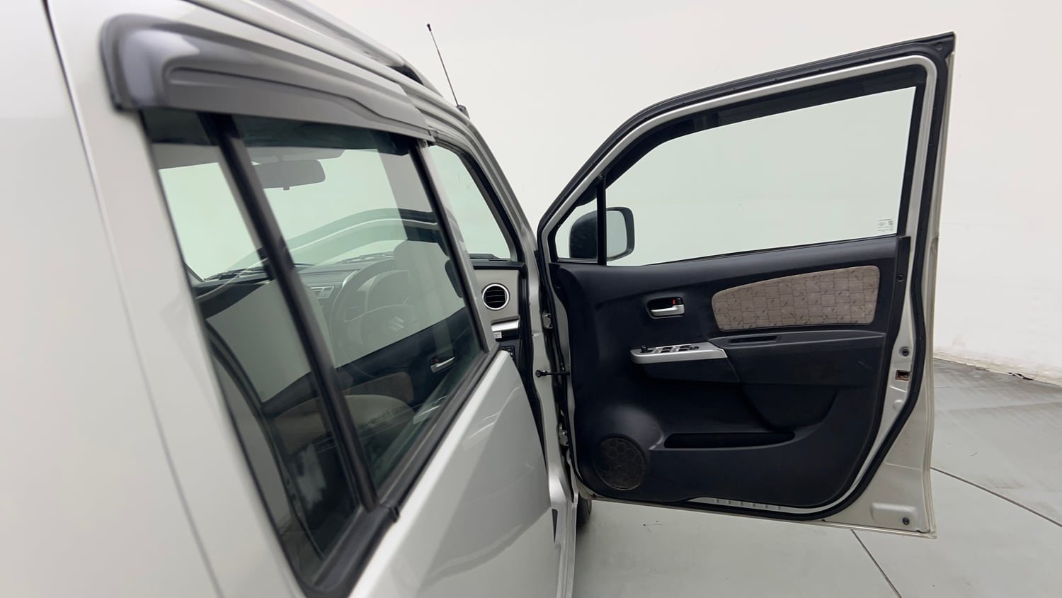 Used 2016 Maruti Suzuki Wagon R 1.0 VXI AMT Petrol Automatic interior RIGHT FRONT DOOR OPEN VIEW