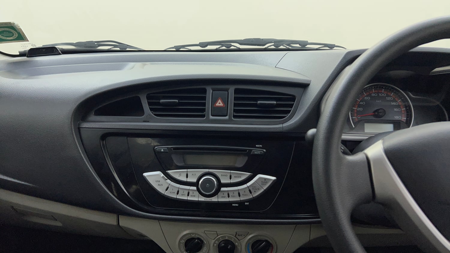 Used 2016 Maruti Suzuki Alto K10 VXi AMT Petrol Automatic top_features Integrated (in-dash) music system