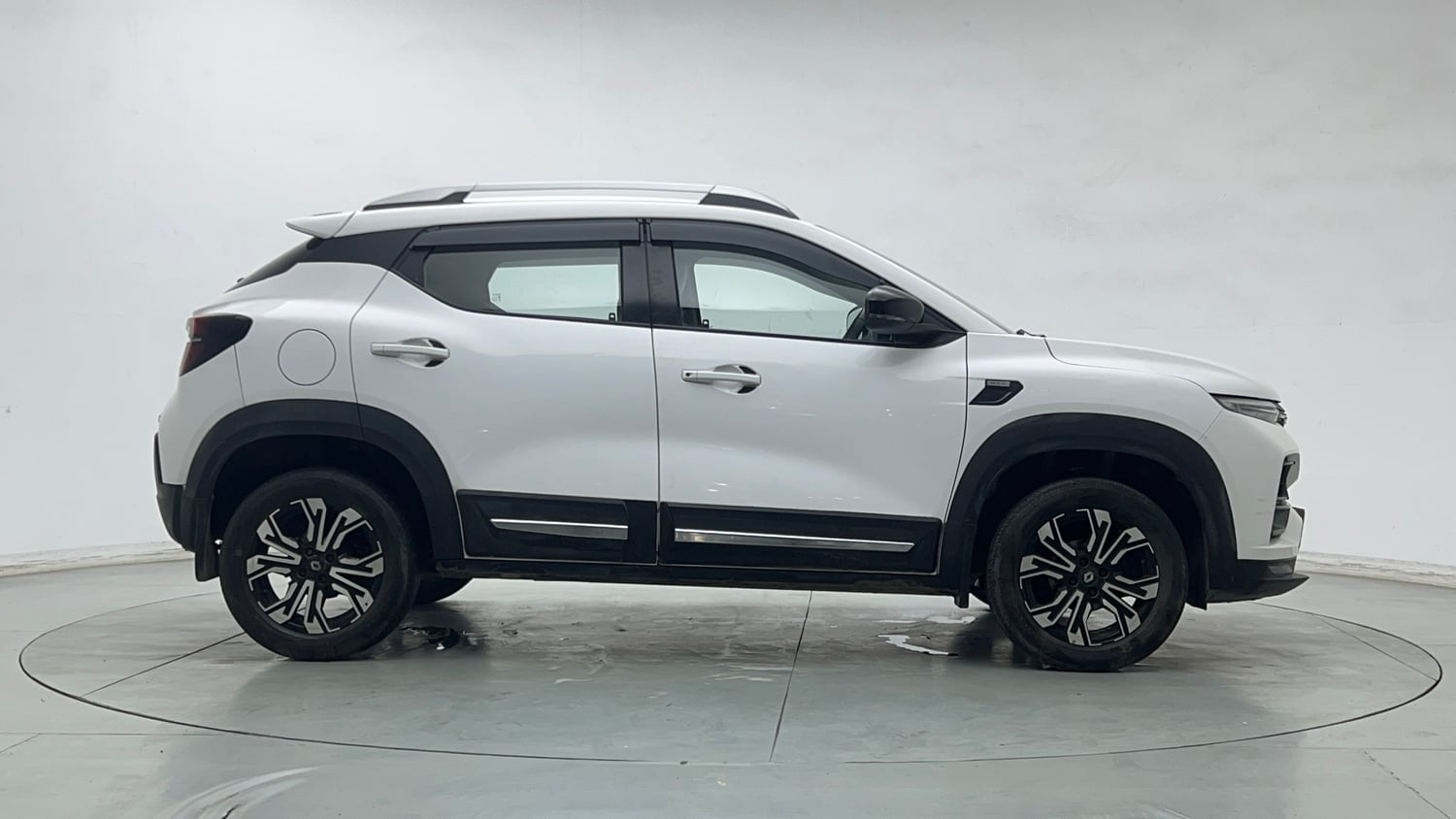 Used 2021 Renault Kiger RXZ Turbo CVT Petrol Automatic exterior RIGHT SIDE VIEW