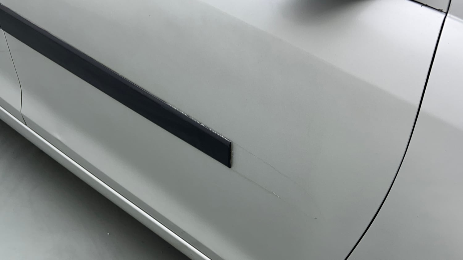 Used 2016 Maruti Suzuki Swift Dzire VXI (O) Petrol Manual dents MINOR DENT