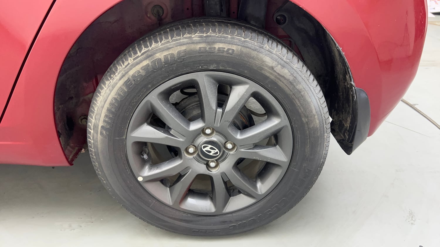 Used 2019 Hyundai Elite i20 Sportz Plus 1.2 Petrol Manual tyres LEFT REAR TYRE RIM VIEW