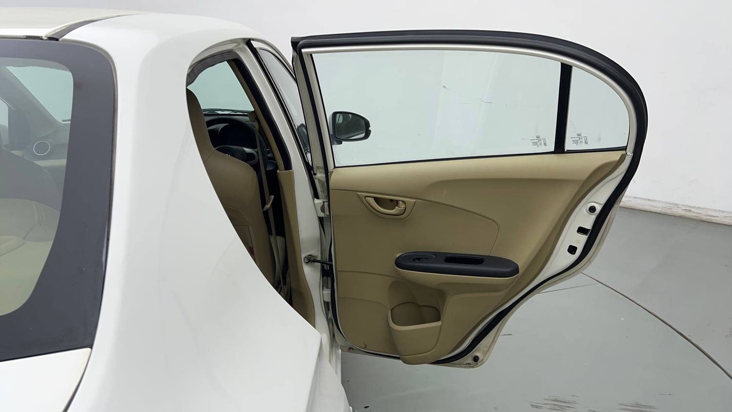 Used 2015 Honda Amaze 1.2 S i-VTEC Petrol Manual interior RIGHT REAR DOOR OPEN VIEW