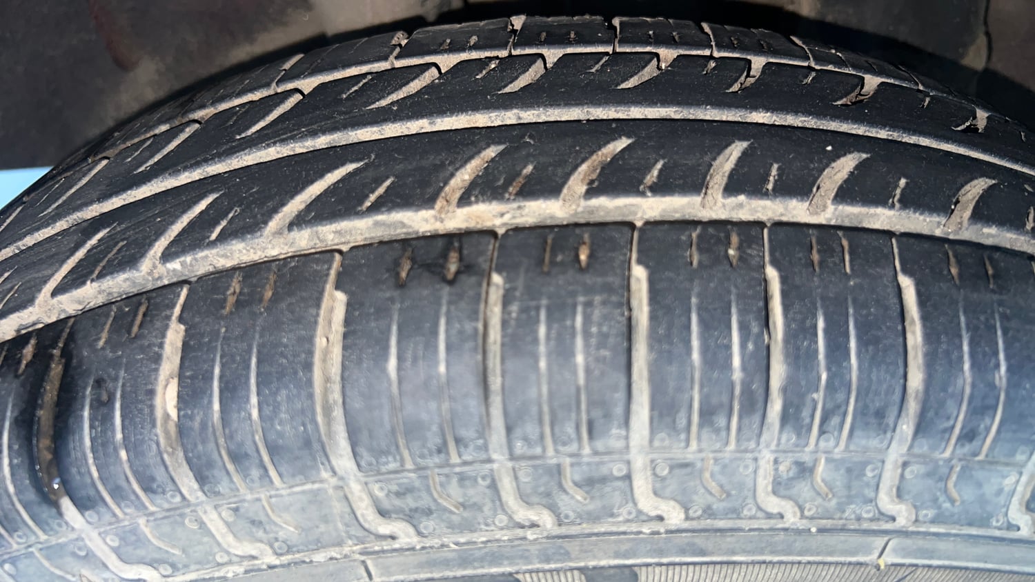 Used 2019 Renault Triber RXE Petrol Manual tyres RIGHT REAR TYRE TREAD VIEW