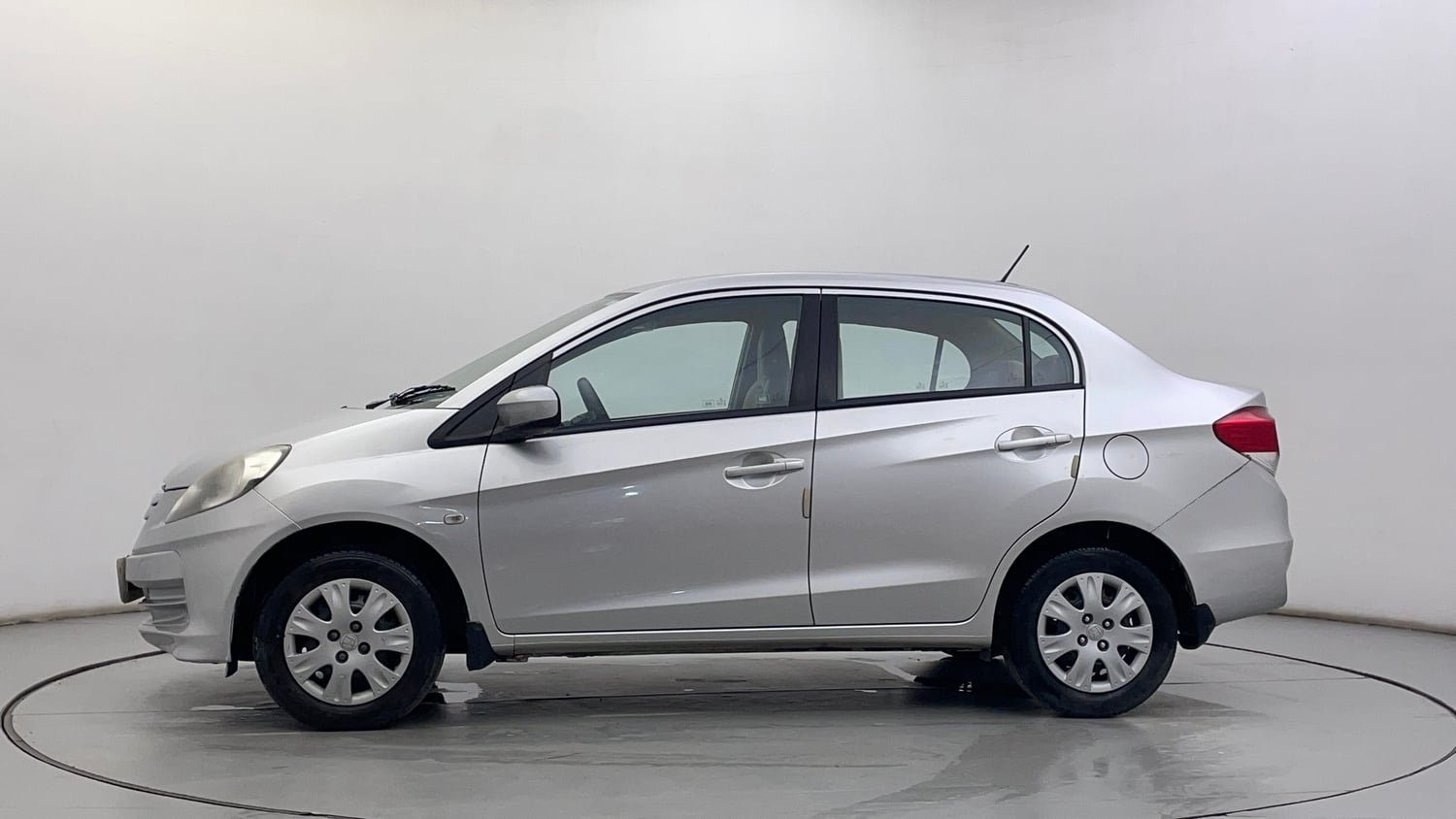 Used 2014 Honda Amaze 1.2 S i-VTEC Petrol Manual exterior LEFT SIDE VIEW