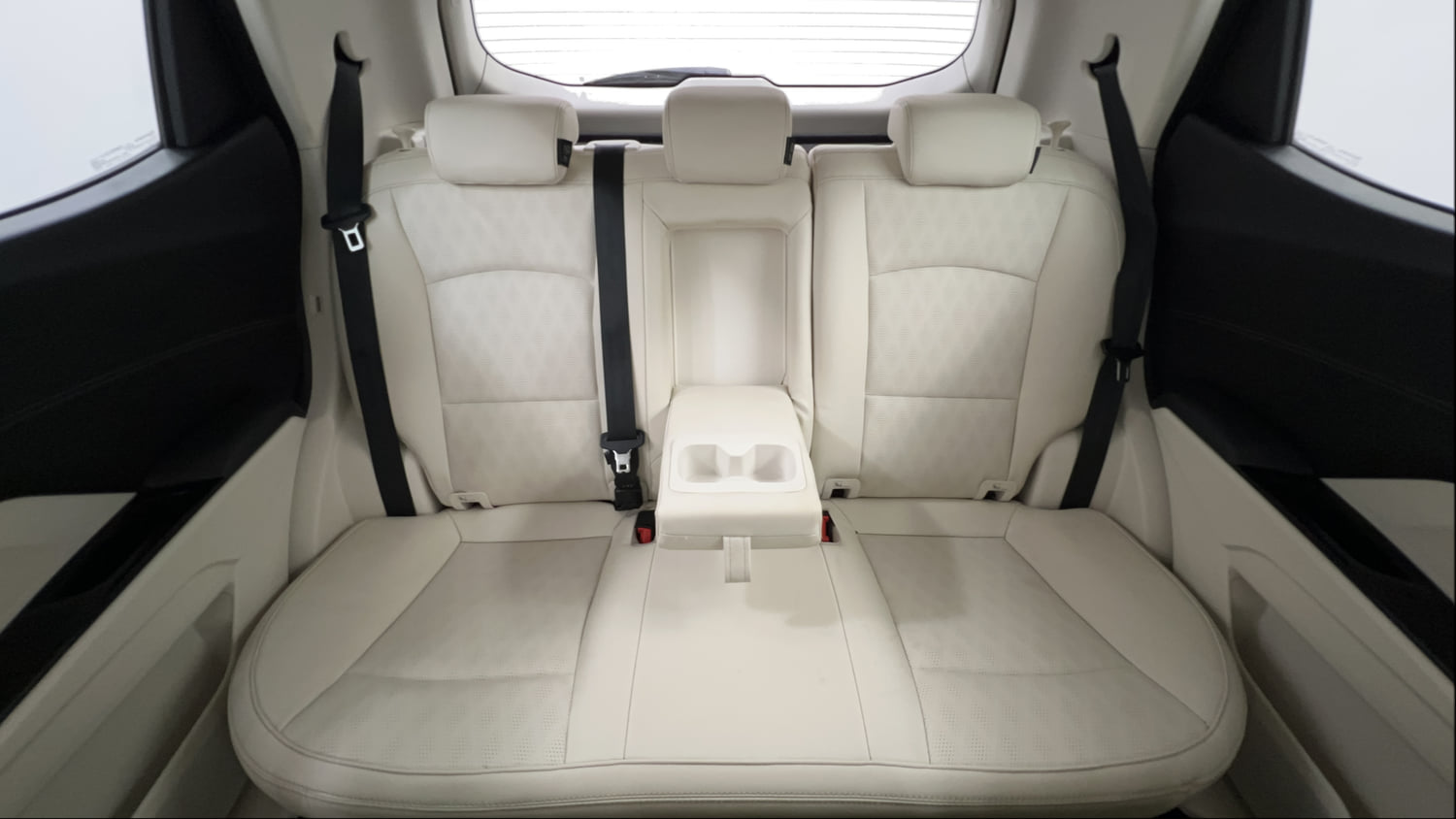 Used 2024 Mahindra XUV 3XO AX7 1.2 Petrol AT Petrol Automatic interior REAR SEAT CONDITION VIEW