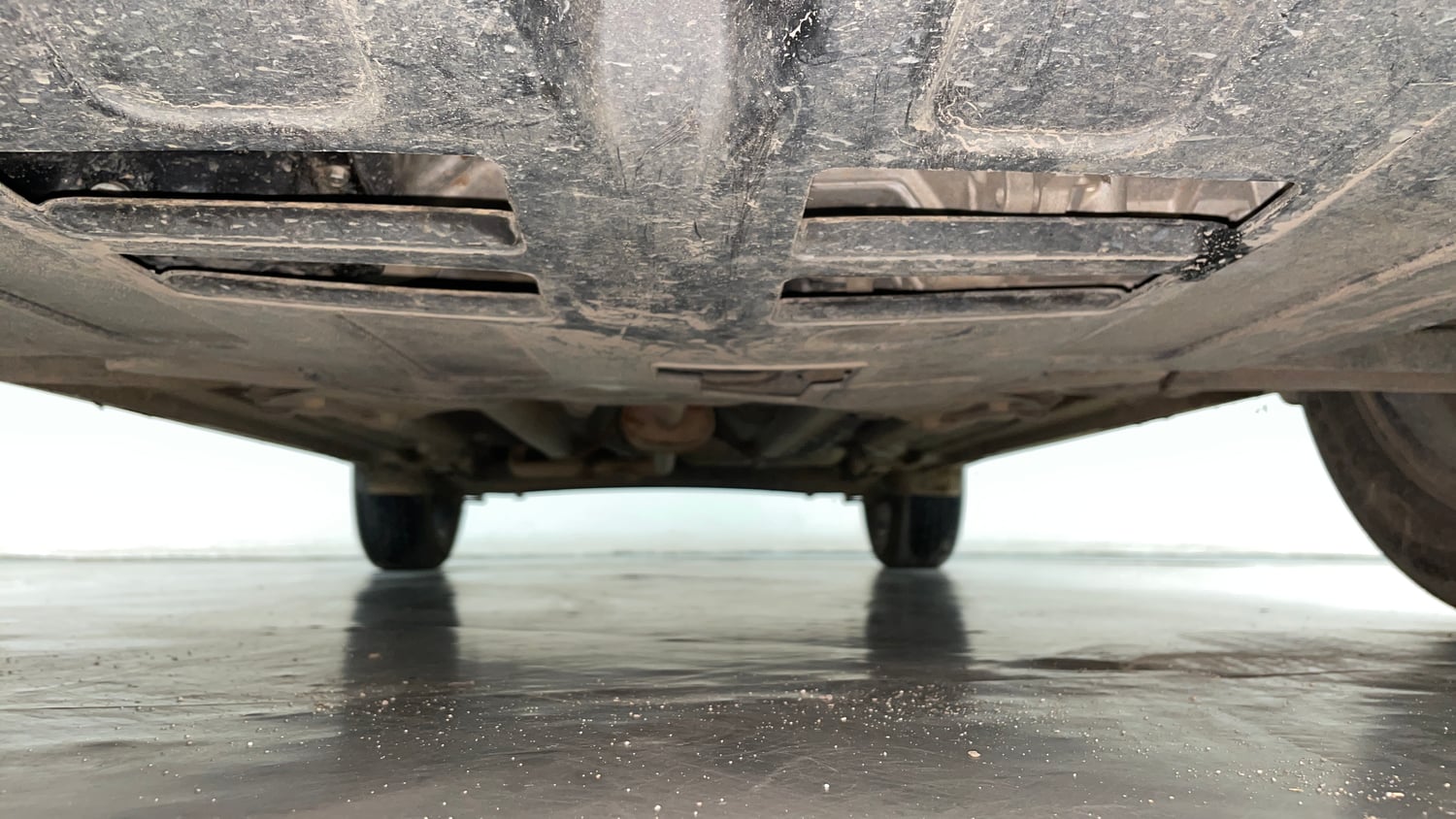 Used 2019 Hyundai Creta SX 1.6 AT Petrol Petrol Automatic extra FRONT LEFT UNDERBODY VIEW