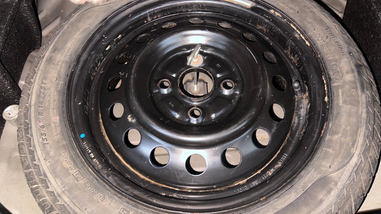 Used 2013 Maruti Suzuki Wagon R VXI Petrol Manual tyres SPARE TYRE VIEW