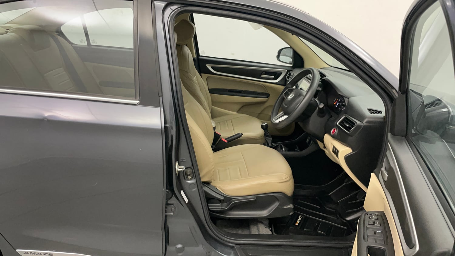 Used 2023 Honda Amaze VX MT 1.2 Petrol Petrol Manual interior RIGHT SIDE FRONT DOOR CABIN VIEW