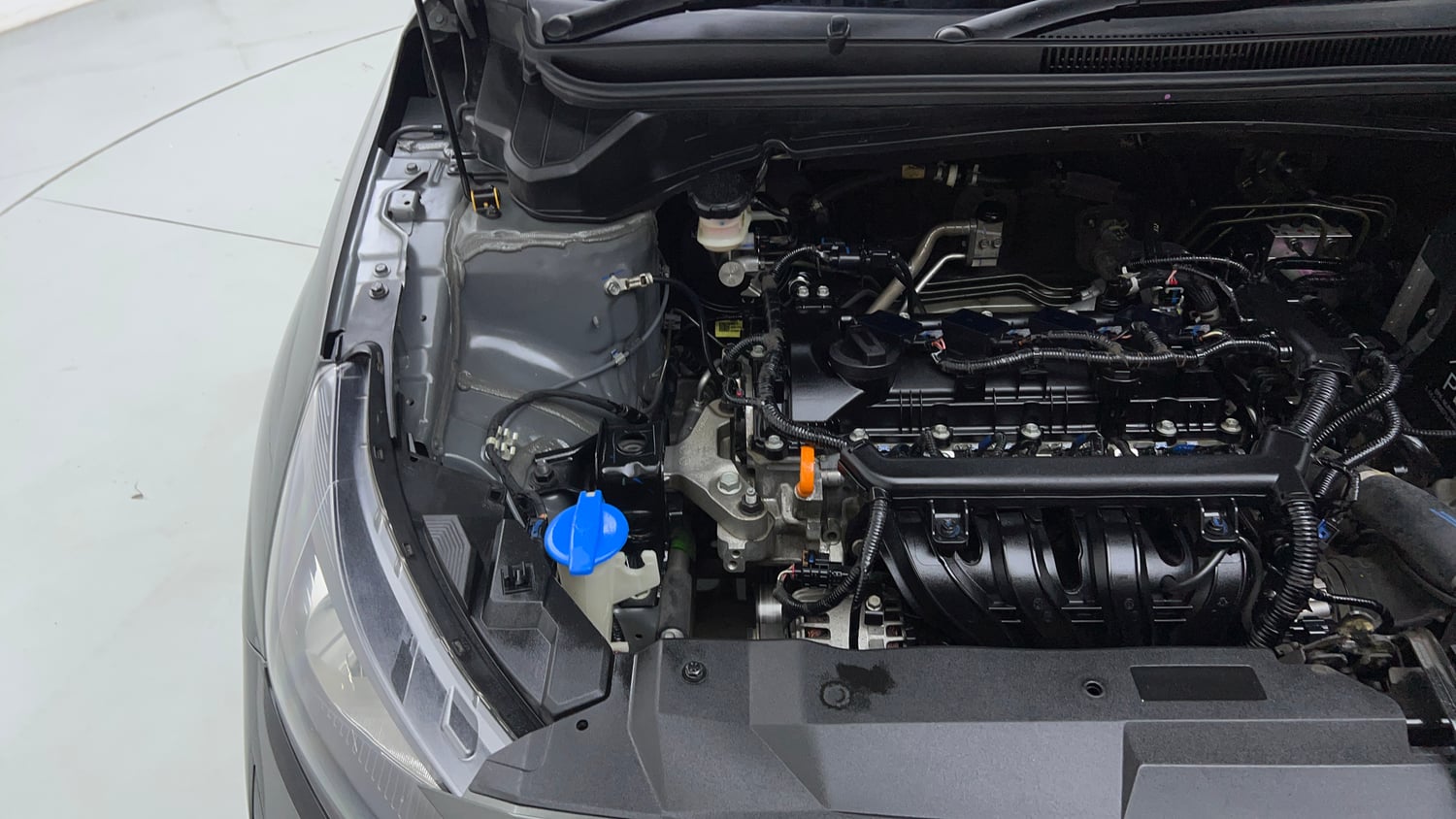 Used 2024 Hyundai New i20 Sportz 1.2 IVT Petrol Automatic engine ENGINE RIGHT SIDE VIEW
