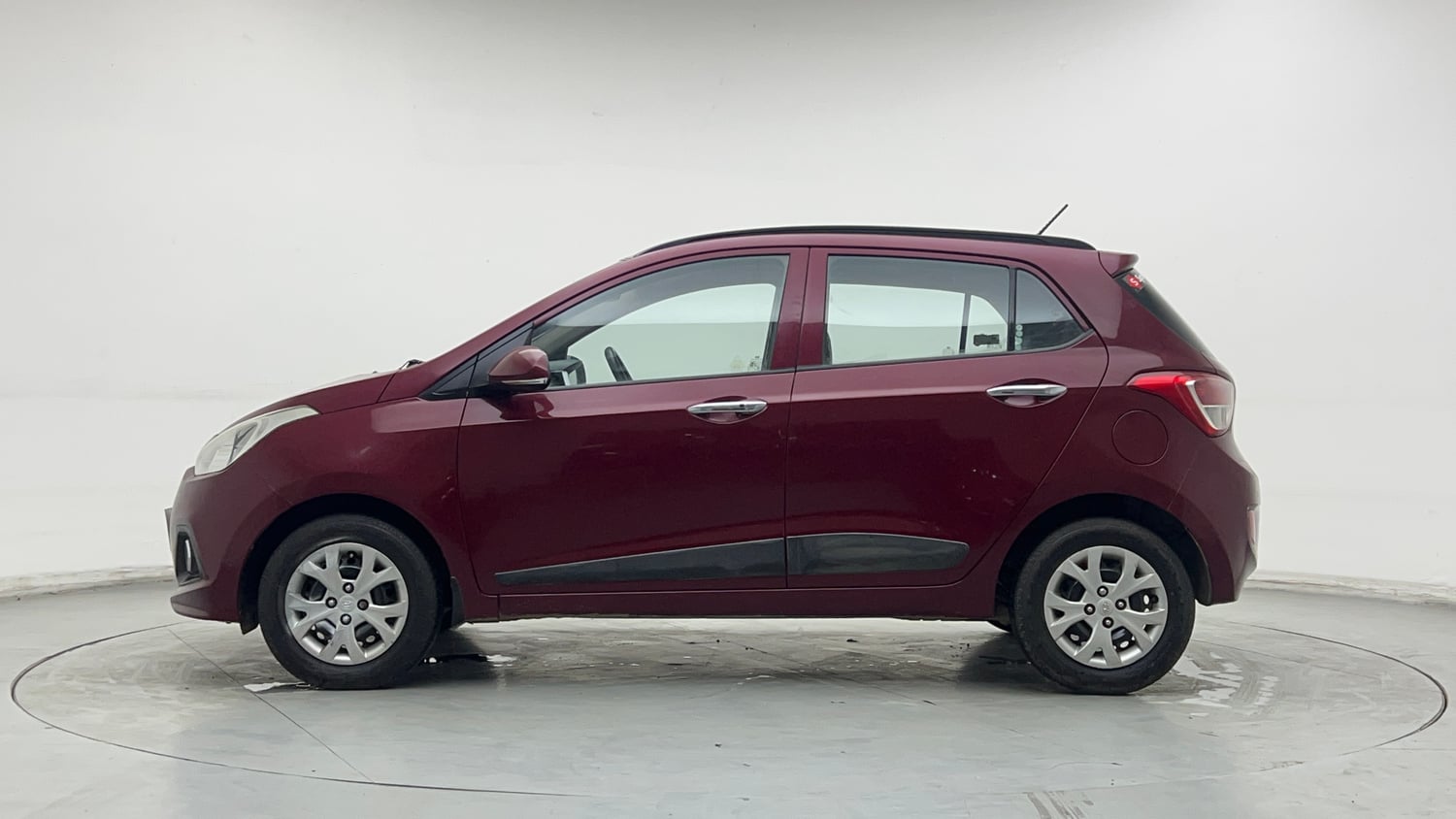 Used 2013 Hyundai Grand i10 Sportz 1.2 Kappa VTVT Petrol Manual exterior LEFT SIDE VIEW