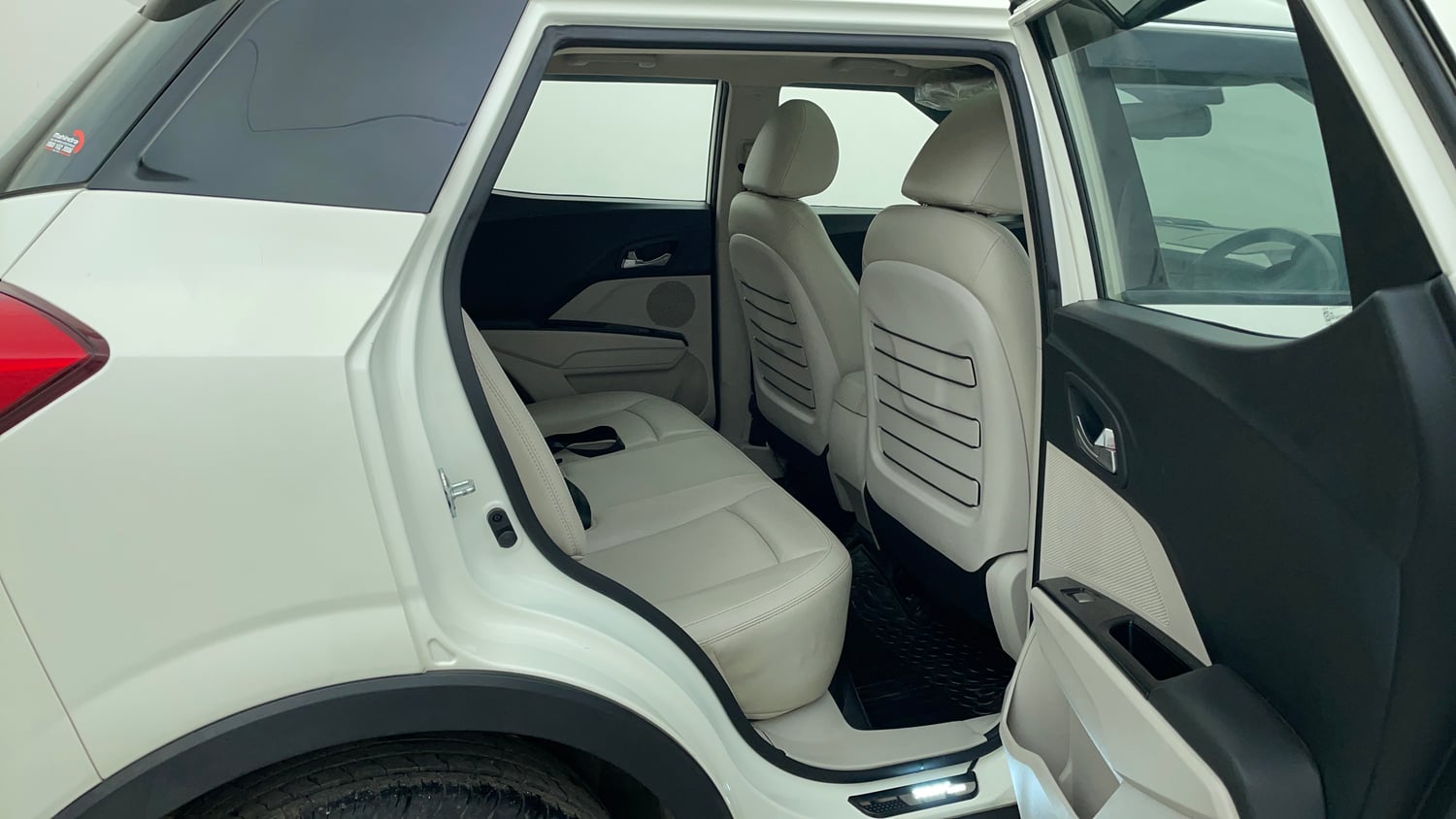 Used 2021 Mahindra XUV 300 W8 (O) 1.2 Petrol Petrol Manual interior RIGHT SIDE REAR DOOR CABIN VIEW