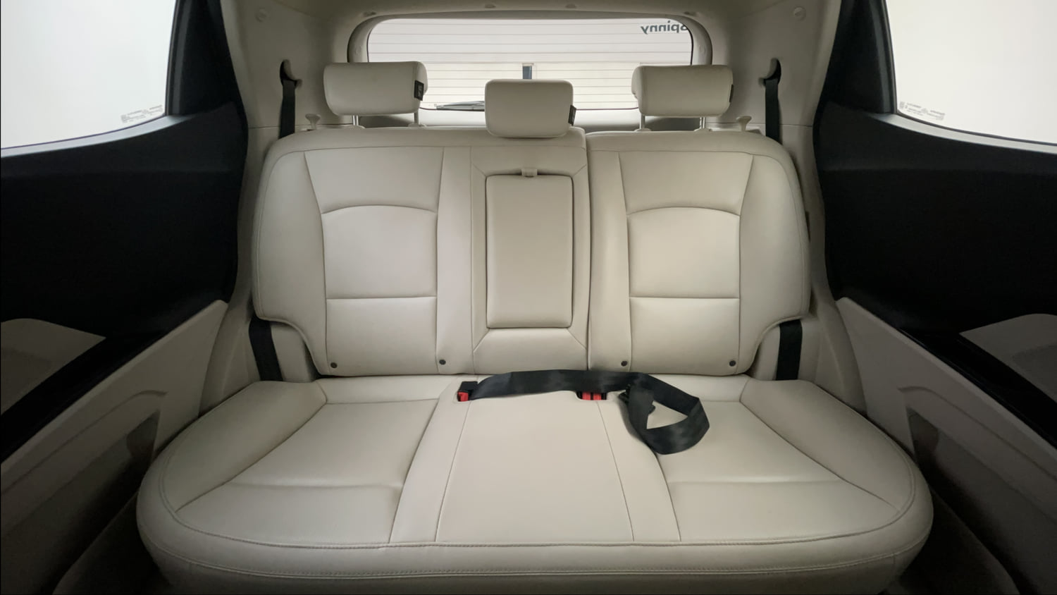 Used 2021 Mahindra XUV 300 W8 (O) 1.2 Petrol Petrol Manual interior REAR SEAT CONDITION VIEW