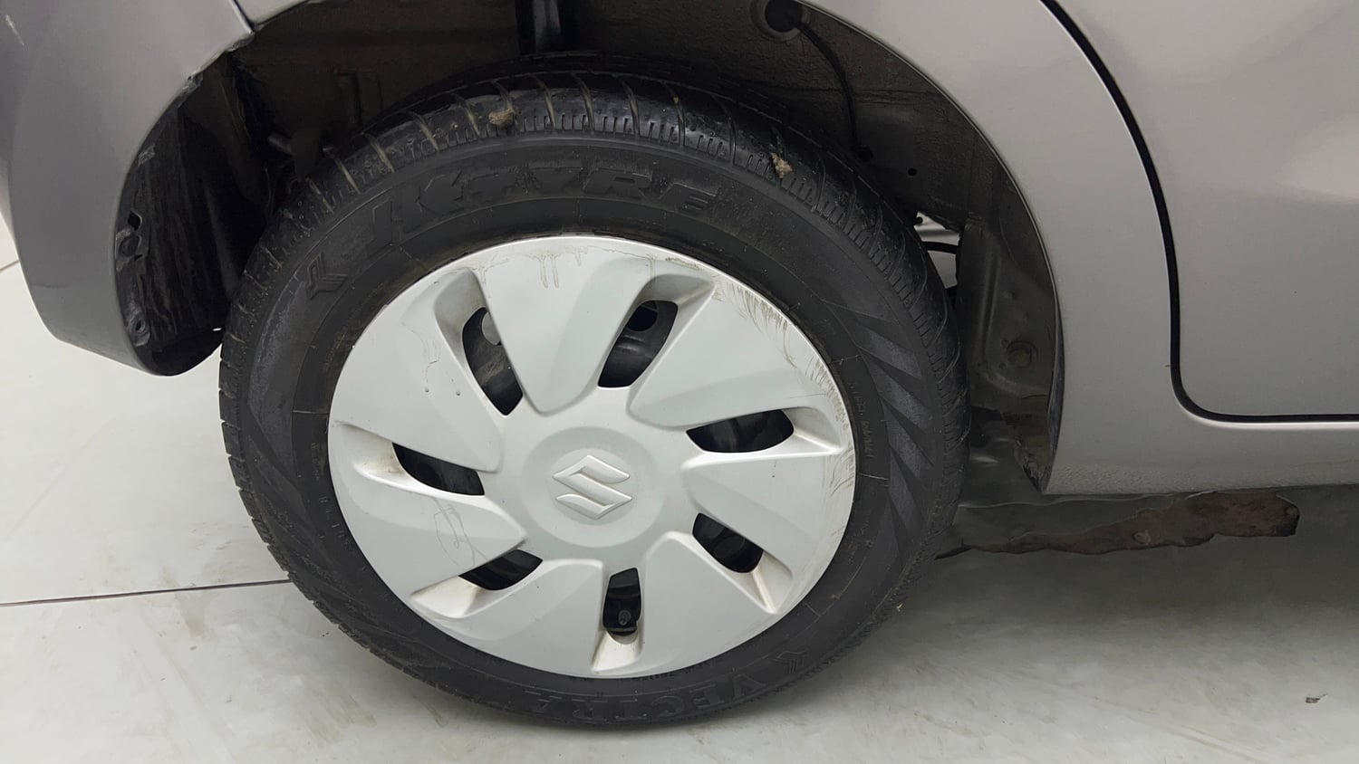 Used 2018 Maruti Suzuki Celerio ZXi (O) AMT Petrol Automatic tyres RIGHT REAR TYRE RIM VIEW