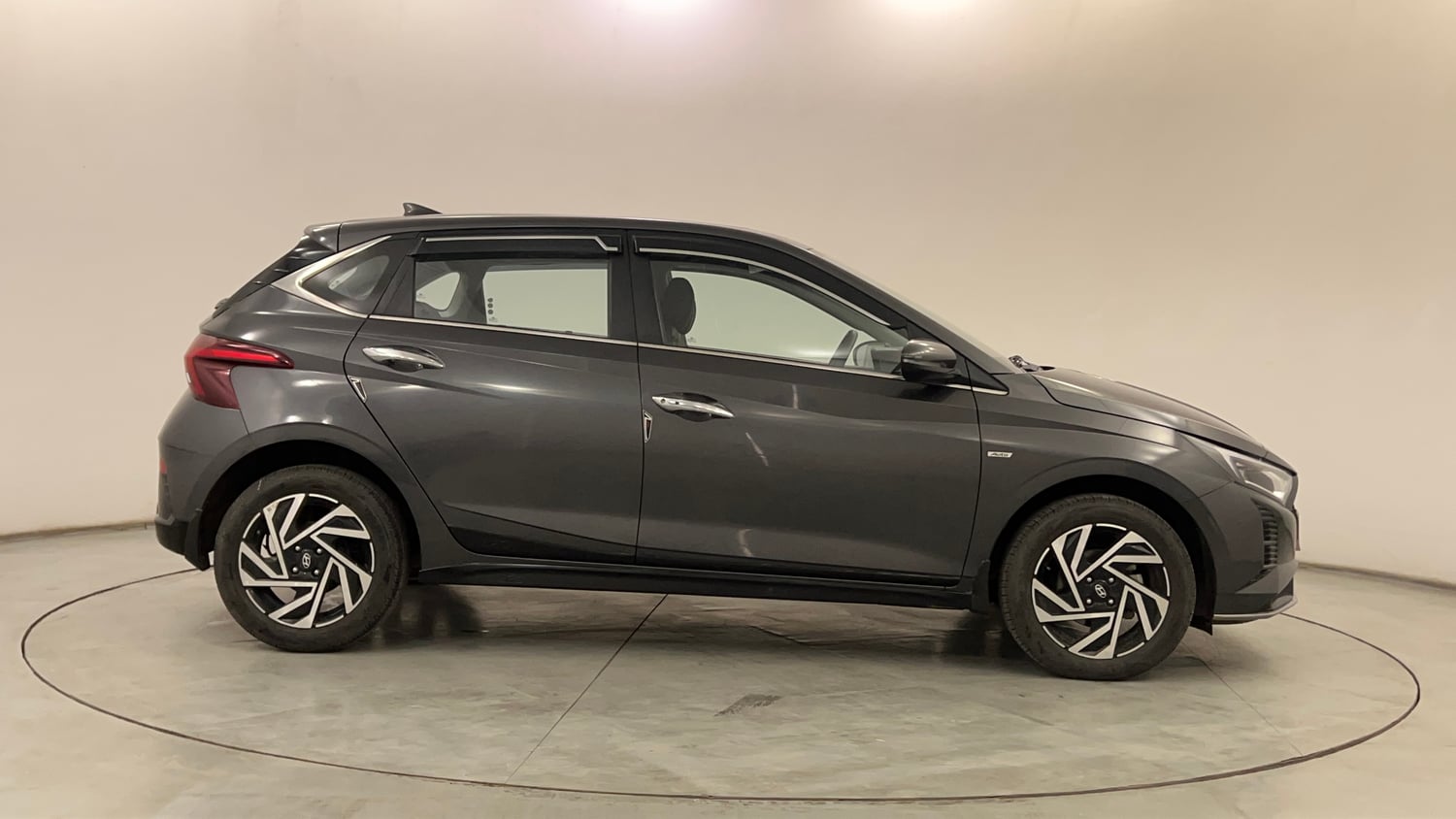 Used 2025 Hyundai New i20 Asta (O) 1.2 IVT Petrol Automatic exterior RIGHT SIDE VIEW