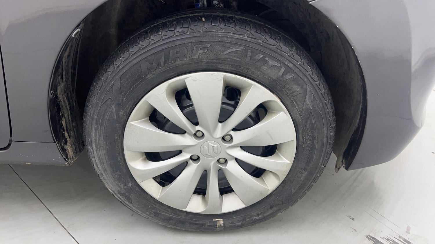 Used 2018 Maruti Suzuki Baleno Delta 1.2 Petrol Manual tyres RIGHT FRONT TYRE RIM VIEW