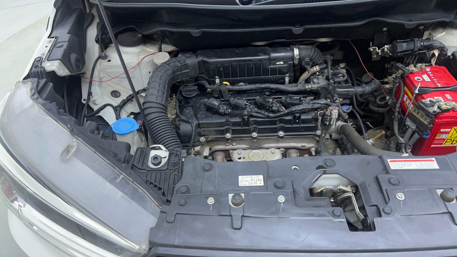 Used 2022 Maruti Suzuki XL6 Alpha AT Petrol Petrol Automatic engine ENGINE RIGHT SIDE VIEW