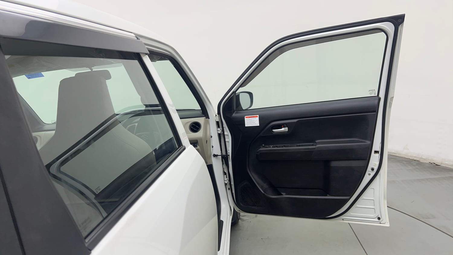 Used 2024 Maruti Suzuki Wagon R VXI 1.0 CNG Cng Manual interior RIGHT FRONT DOOR OPEN VIEW