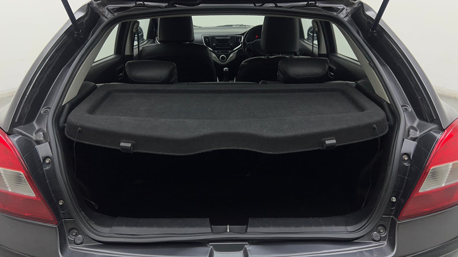 Used 2018 Maruti Suzuki Baleno Delta 1.2 Petrol Manual interior DICKY INSIDE VIEW